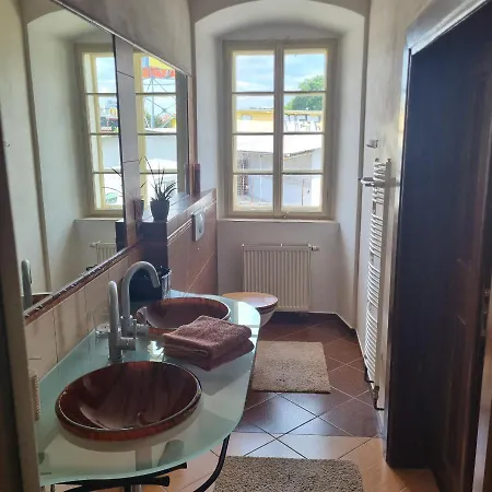 Lucia - 4 Apartman